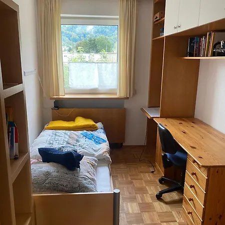 Haus Mit Schoenem Garten *
